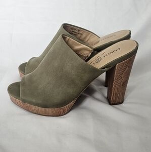 Chinese Laundry Olive Green Wood Heel Platform Mules 💚 Size 7.5